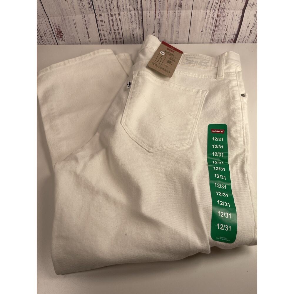 Levi's Women's 311 Shaping Capri Jeans | White| Size 12/31
